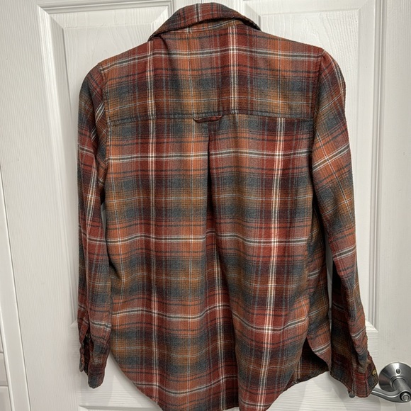 American Eagle Boyfriend Fit Soft Button-Down Flannel - Picture 3 of 3
